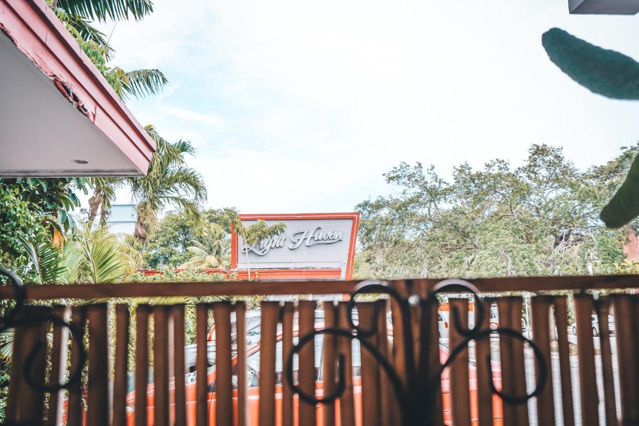 Hollywood Light Haven Lodge 外观 照片
